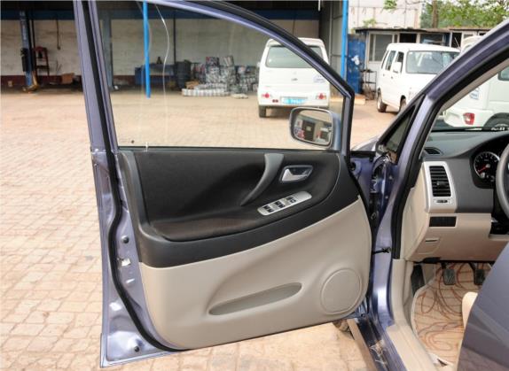 利亚纳 2012款 两厢 1.4VVT 手动舒适型 车厢座椅   前门板