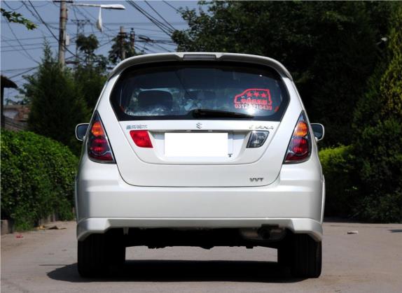 利亚纳 2012款 两厢 1.4VVT 手动豪华型 外观   正后