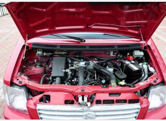 北斗星 2009款 领航版 1.0L 手动经济型 其他细节类   发动机舱