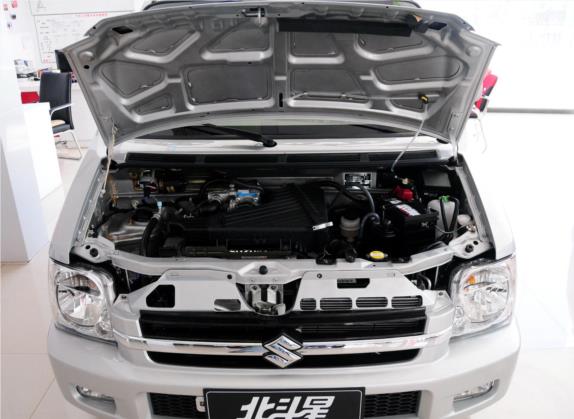 北斗星 2012款 全能版 1.4L 手动标准型 其他细节类   发动机舱