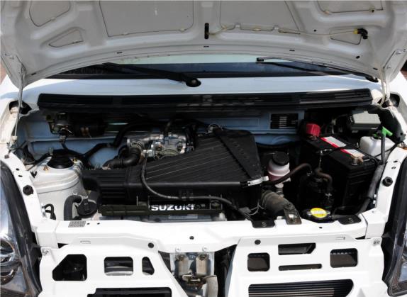 北斗星 2012款 e  1.4L 手动标准型 其他细节类   发动机舱
