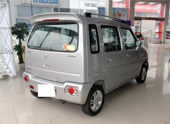 北斗星 2015款 1.0L 手动实用型 外观   斜后