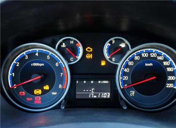天语 尚悦 2011款 1.6L 手动舒适型 中控类   仪表盘