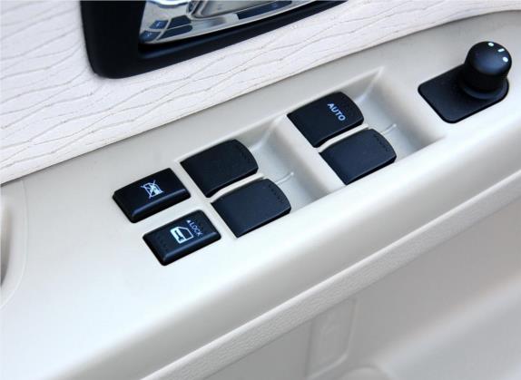 天语 尚悦 2011款 1.6L 手动舒适型 车厢座椅   门窗控制