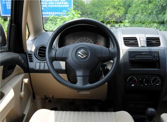 天语 尚悦 2012款 1.6L 手动实用型 中控类   驾驶位