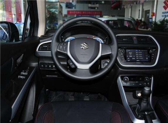 锋驭 2014款 1.6L 手动两驱精英型 中控类   驾驶位