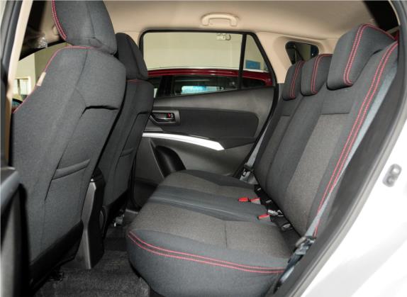 锋驭 2014款 1.6L 手动两驱进取型 车厢座椅   后排空间