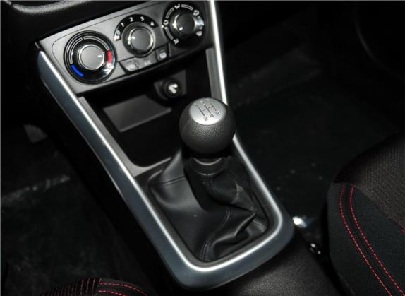 锋驭 2014款 1.6L 手动两驱进取型 中控类   挡把