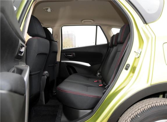 锋驭 2014款 1.6L CVT两驱进取型 车厢座椅   后排空间
