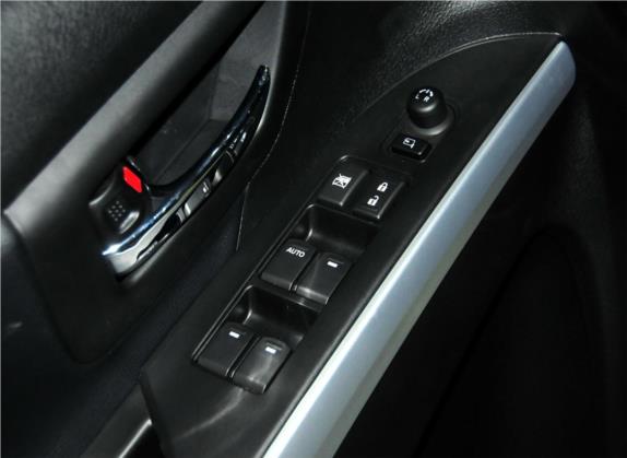 锋驭 2014款 1.6L CVT两驱精英型 车厢座椅   门窗控制
