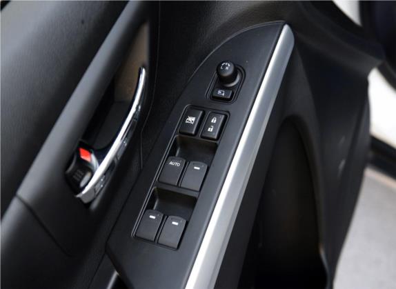 锋驭 2014款 1.6L CVT四驱尊贵型 车厢座椅   门窗控制