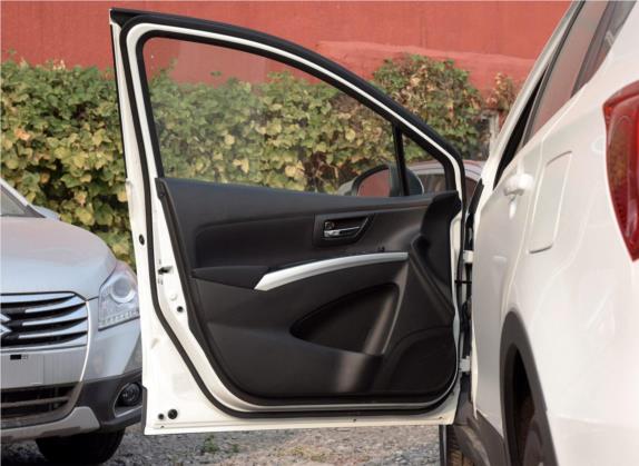 锋驭 2015款 1.6L CVT两驱进取型 车厢座椅   前门板