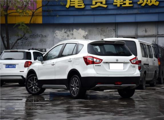 锋驭 2015款 1.6L CVT四驱精英型 外观   斜后