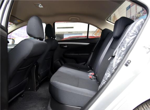 启悦 2015款 1.6L 手动舒享型 车厢座椅   后排空间