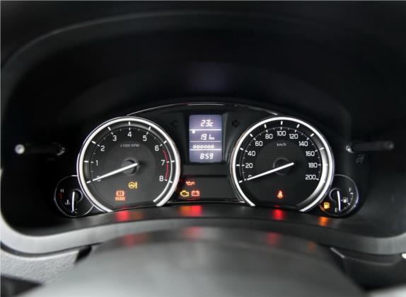 启悦 2015款 1.6L 手动舒享型 中控类   仪表盘