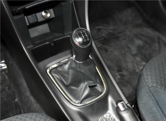启悦 2015款 1.6L 手动舒享型 中控类   挡把
