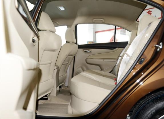 启悦 2015款 1.6L 自动舒享型 车厢座椅   后排空间