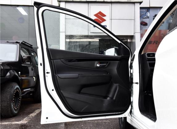启悦 2018款 1.6L 自动Pro版尊享型 车厢座椅   前门板