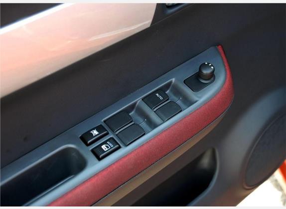 雨燕 2008款 劲乐 1.5L 自动炫锐版 车厢座椅   门窗控制