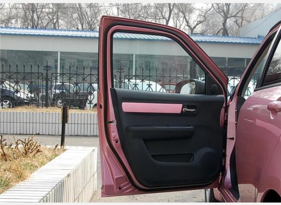 雨燕 2009款 1.5L 自动爱丽丝 车厢座椅   前门板