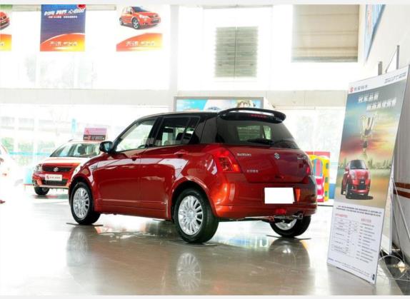 雨燕 2009款 1.5L 自动双色炫锐版 外观   斜后