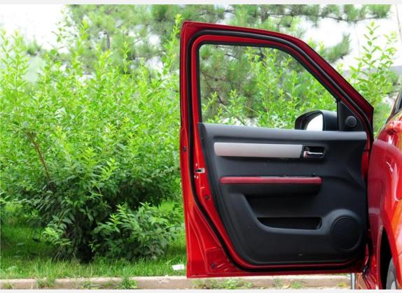 雨燕 2010款 1.5L 自动冠军限量版 车厢座椅   前门板