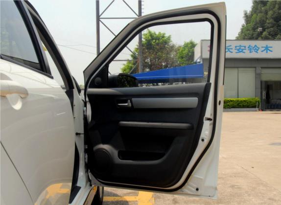 雨燕 2011款 1.5L 手动时尚版 车厢座椅   前门板