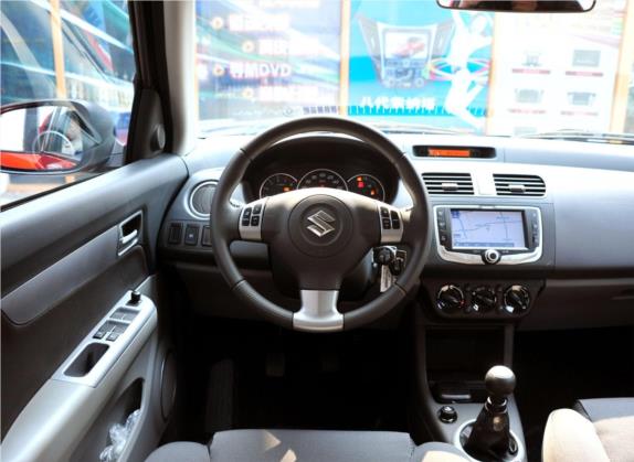 雨燕 2013款 1.5L 手动运动版 中控类   驾驶位