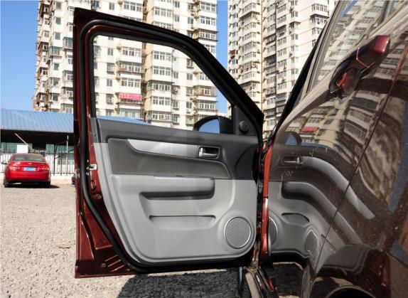 雨燕 2013款 1.5L 自动标准版 车厢座椅   前门板