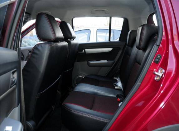 雨燕 2013款 1.5L 自动20周年限量版 车厢座椅   后排空间