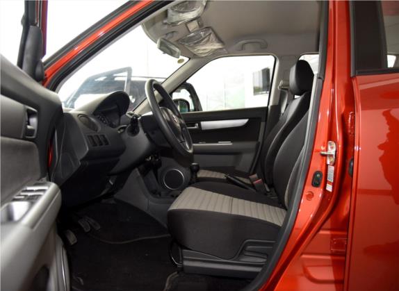 雨燕 2014款 1.3L 手动标准型 车厢座椅   前排空间