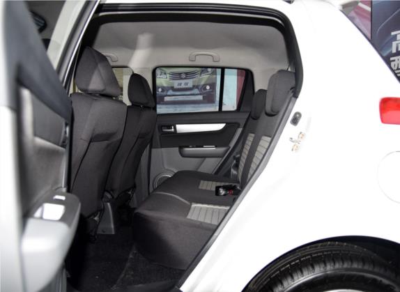 雨燕 2014款 1.5L 自动时尚型 车厢座椅   后排空间