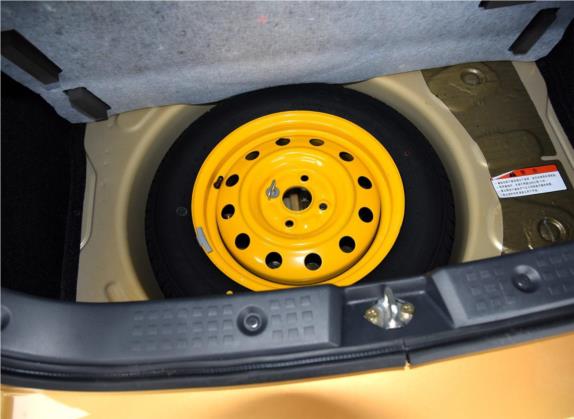雨燕 2015款 1.5L 自动限定版 其他细节类   备胎