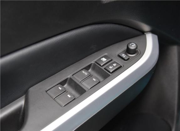 维特拉 2016款 1.4T 自动四驱旗舰型 车厢座椅   门窗控制