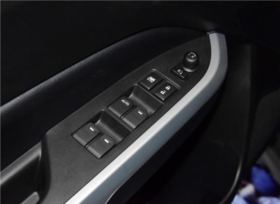 维特拉 2016款 1.4T 自动两驱豪华型 车厢座椅   门窗控制