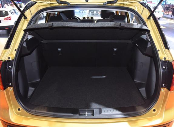 维特拉 2018款 1.4T 自动两驱星耀版 车厢座椅   后备厢