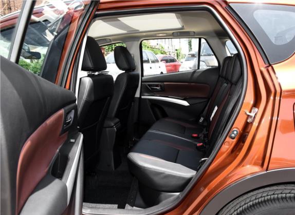 骁途 2017款 1.6L CVT两驱都市进取型 车厢座椅   后排空间