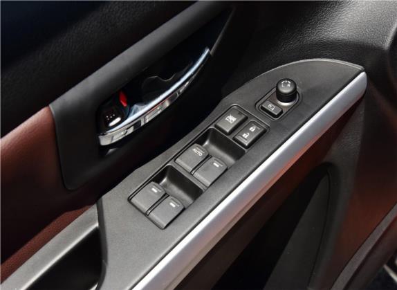 骁途 2017款 1.6L 手动两驱都市进取型 车厢座椅   门窗控制