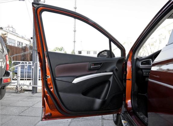 骁途 2017款 1.4T 手动两驱都市尊享型 车厢座椅   前门板