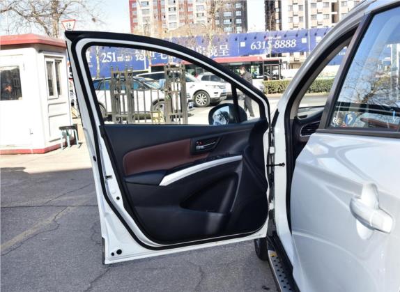 骁途 2017款 1.4T 自动四驱都市尊享型 车厢座椅   前门板