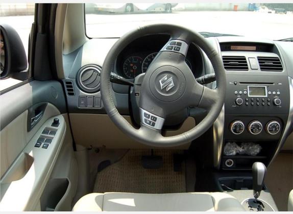 天语 SX4 2008款 三厢 1.6L 自动豪华天窗版 中控类   驾驶位