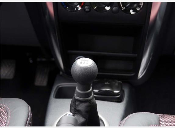 天语 SX4 2008款 两厢 1.6L 手动运动休旅型 中控类   挡把