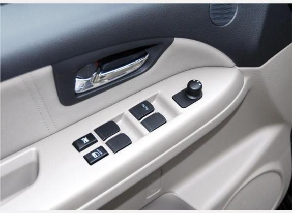 天语 SX4 2008款 两厢 1.6L 自动运动休旅型 车厢座椅   门窗控制
