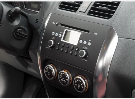 天语 SX4 2008款 两厢 1.6L 手动锐骑豪华型 中控类   中控台