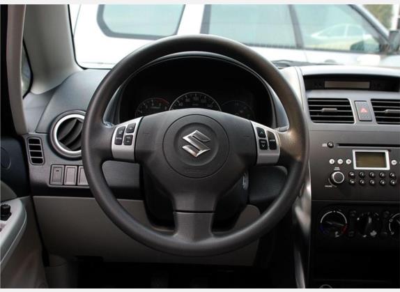 天语 SX4 2008款 三厢 1.6L 手动悦享版 中控类   驾驶位