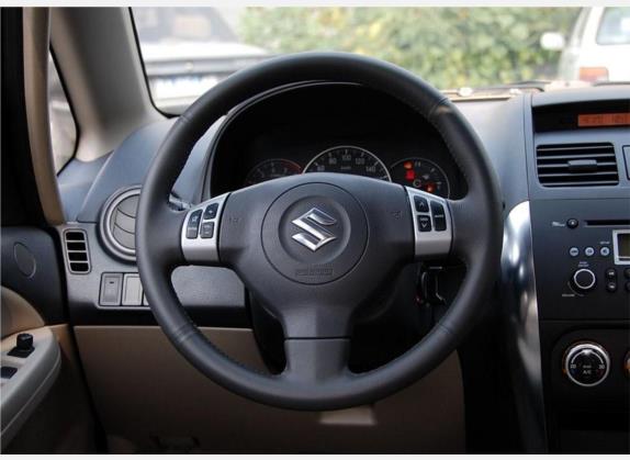 天语 SX4 2008款 三厢 1.6L 自动悦享版 中控类   驾驶位