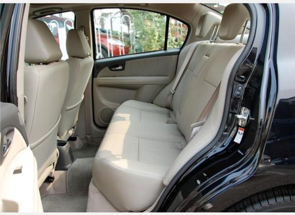 天语 SX4 2008款 三厢 1.6L 自动悦享版 车厢座椅   后排空间