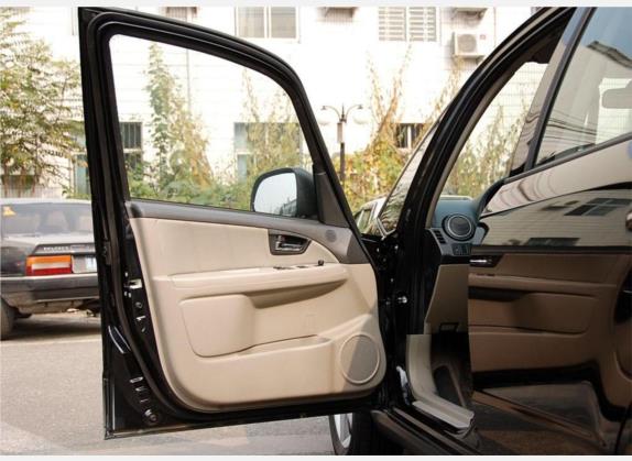 天语 SX4 2008款 三厢 1.6L 自动悦享版 车厢座椅   前门板