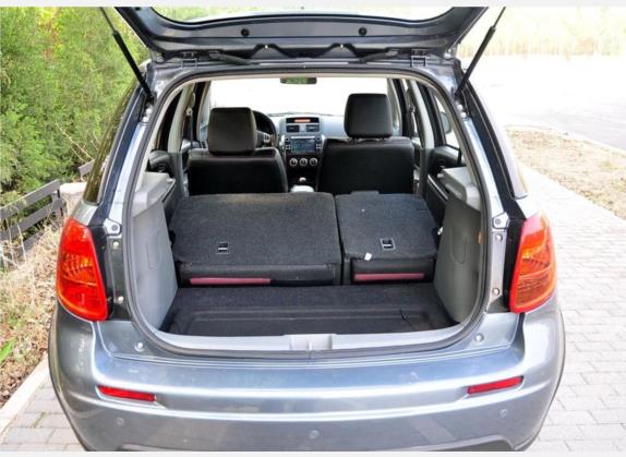 天语 SX4 2009款 两厢 1.8L 手动运动型 车厢座椅   后备厢