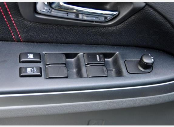 天语 SX4 2009款 两厢 1.8L 手动运动型 车厢座椅   门窗控制